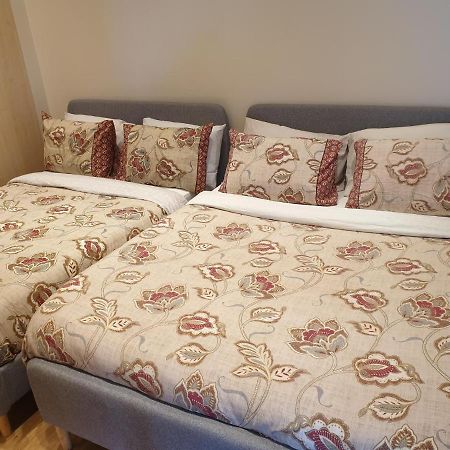 London Luxury Apartments 1Min Walk From Underground, With Free Parking Free Wifi 外观 照片